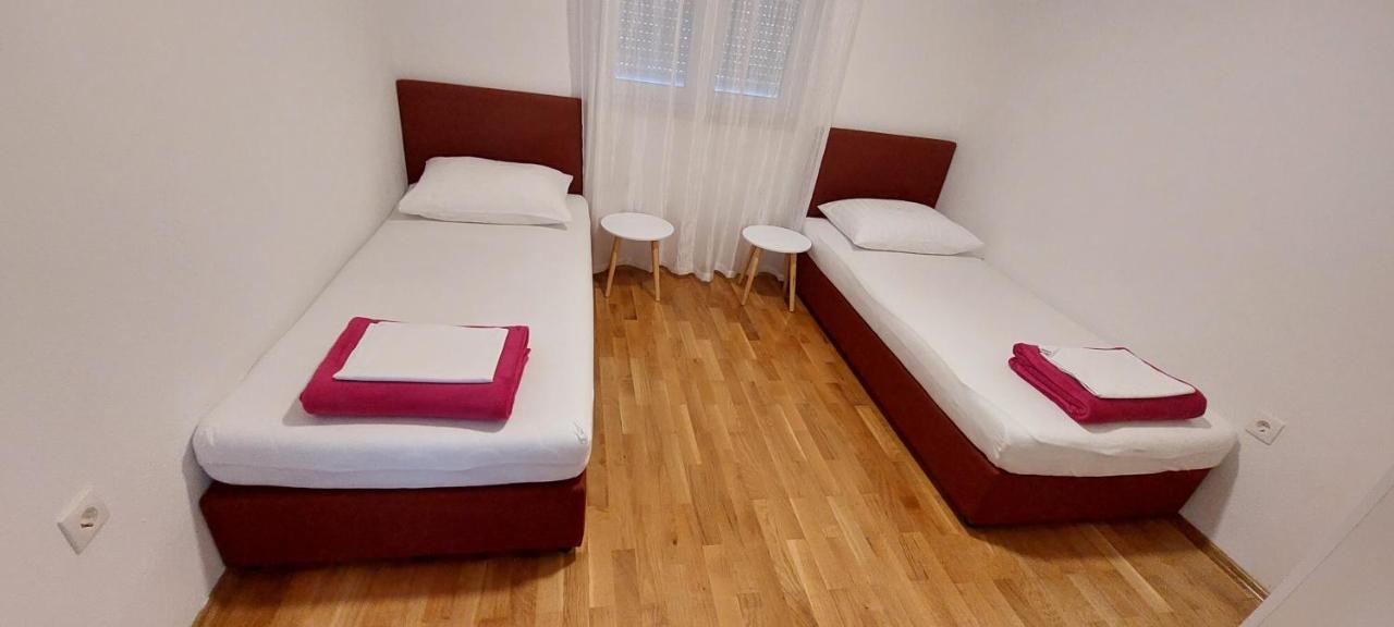 Lucija Apartman Kaštela Kültér fotó